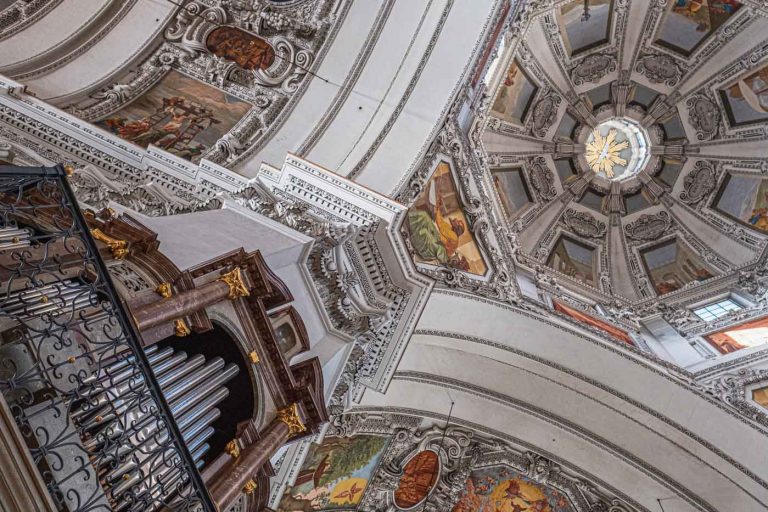 Salzburger Dom: The Unofficial Guide to the Salzburg Cathedral
